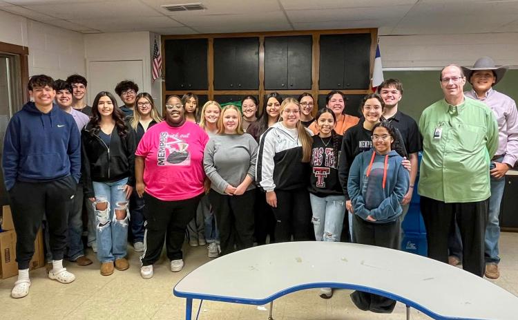 Memphis High School students help pack Snack Paks 4 Kids