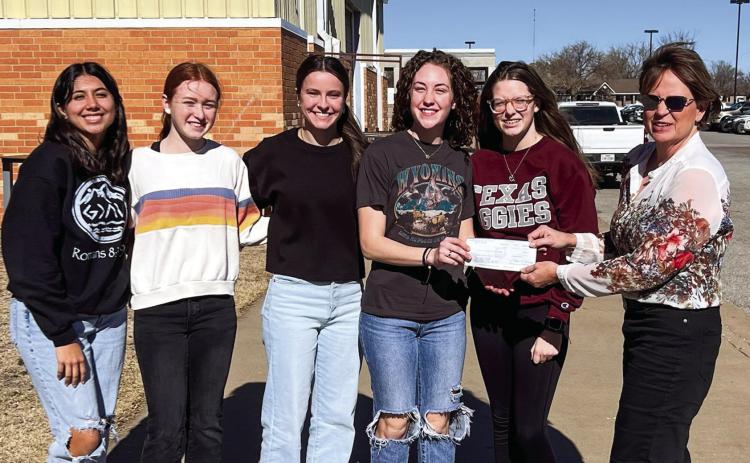 Childress STUCO makes donation to Childress Theatre Company
