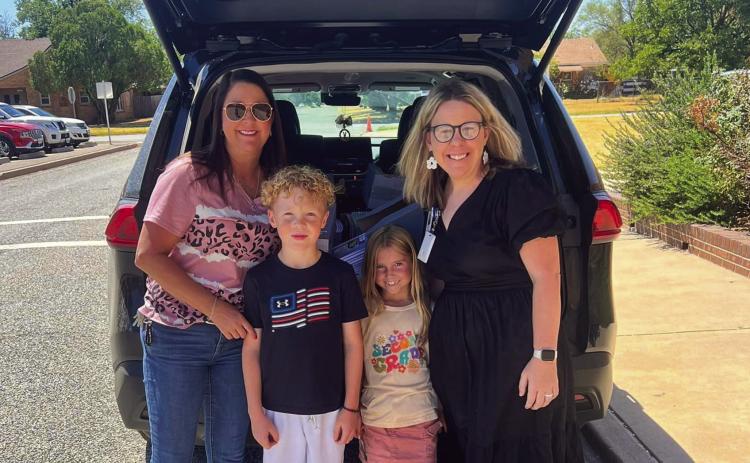 Childress Elementary thanks Walmart for donation