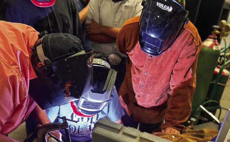 Clarendon College instructor visits welding students