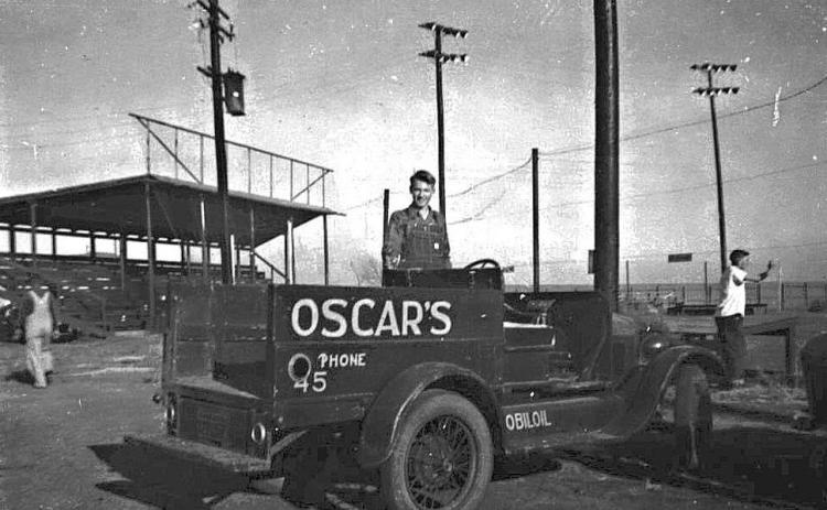 James Slay parks his 1925 Model T at Marian Airpark Baseball Field to provide open air conditioning. JIM LEGGITT COLLECTION